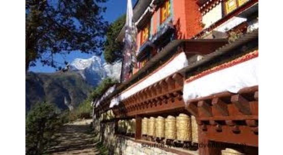 Kumbhu Lhakhang,Phobjikha Valley